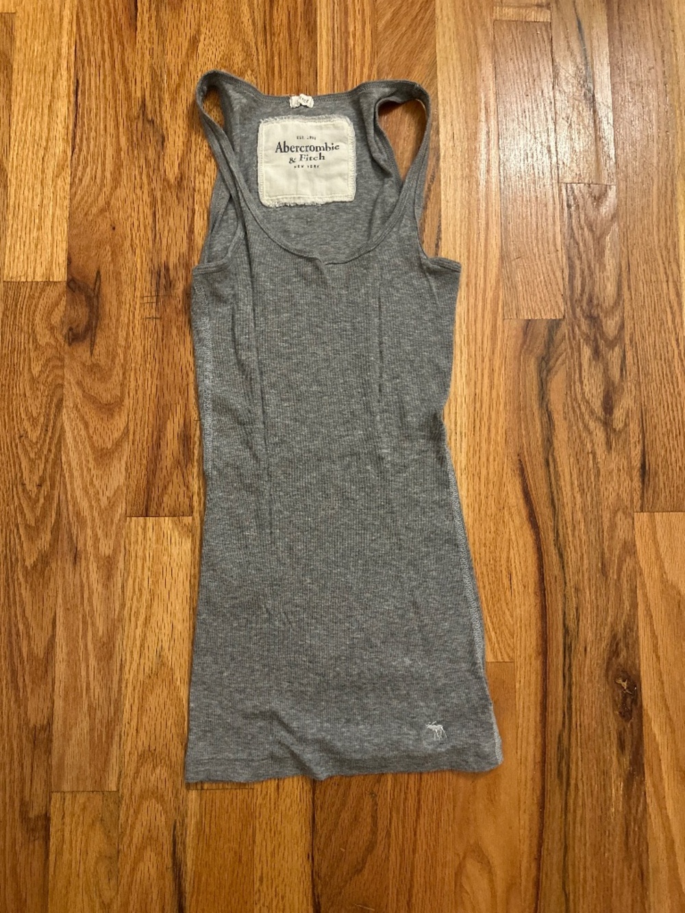 Abercrombie & Fitch Y2K Gray Ribbed Racerback Long Tank Top Small Moose